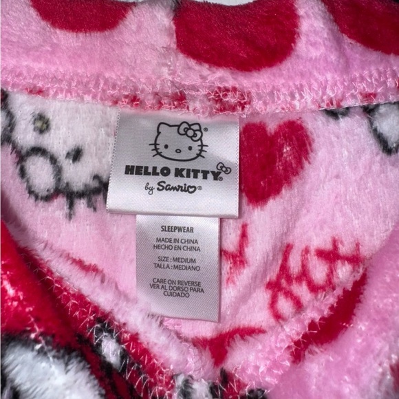 Hello Kitty Valentines Day Plush Pajama Pants 2025 Size Medium - Picture 4 of 4